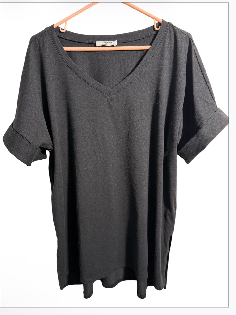 NWOT Women’s Zenana Outfitters Black V-Neck Rolled Short Sleeve Tee, size Medium - Picture 2 of 7